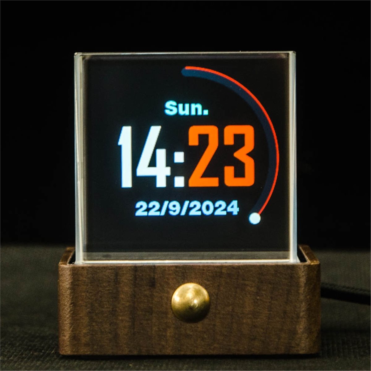 Trending Tech Accessories - [Tren 2026] Layar Kristal Teknologi Canggih