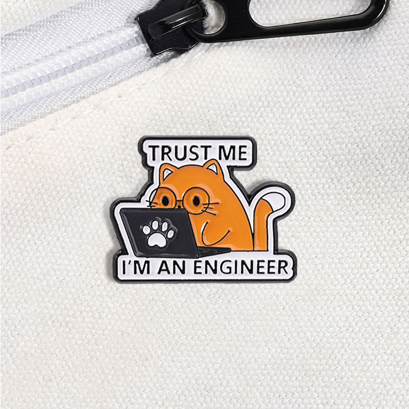 Pin Enamel Kutipan I Am An Eng - Trending Tech Accessories ulasan dan harga