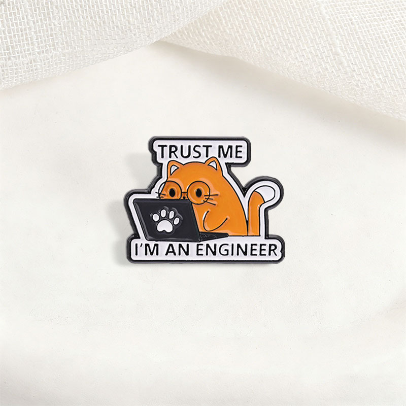 Pin Enamel Kutipan I Am An Eng - Trending Tech Accessories ulasan dan harga
