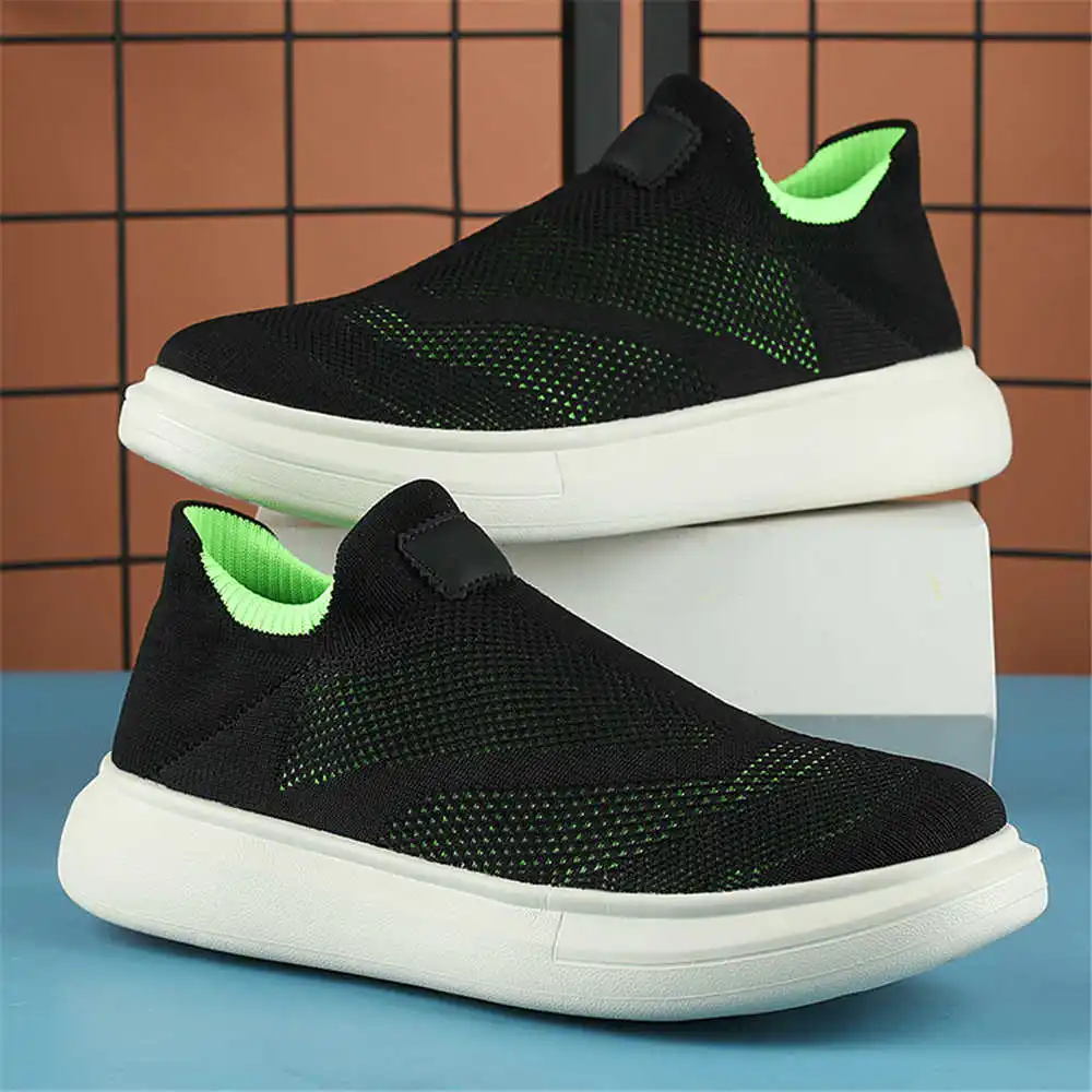 Stoking Platform sepatu cokela - Tech Accessories Business ulasan dan harga